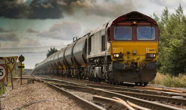 ADR et transport ferroviaire : les points à considérer pour un transport intermodal sûr